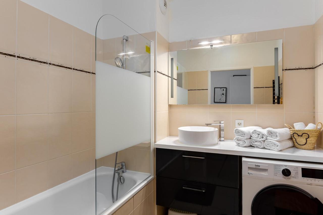 Apartment 2 Bedroomed Near Disneyland Paris With Garden Parking At Serris Exterior foto